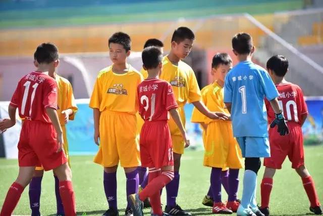 精选足篮专家：杨计聊球连续2期中足彩头奖豪揽43万