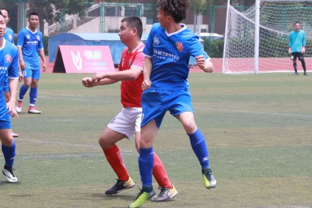 高诗岩29+9沙约克28分 山东险胜北京终结3连败